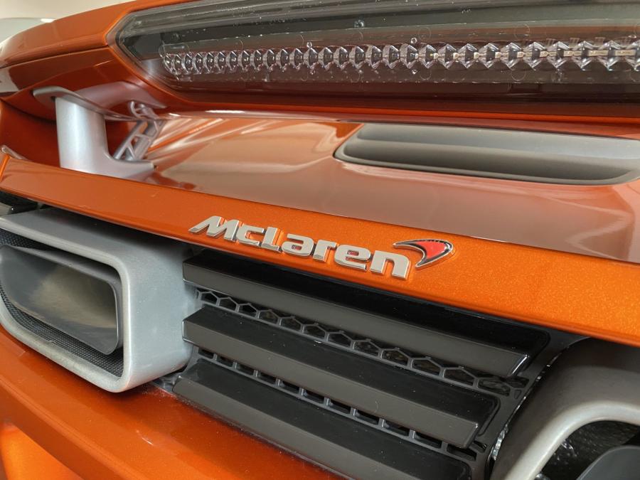 Детали экстерьера McLaren MP4-12C 2012 года  (фото 26 из 48)